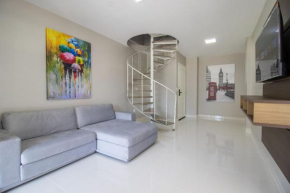 CB62 - Duplex, 4 Dorm Climatizados, Churrasqueira